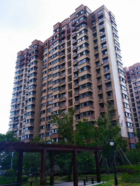 美罗家园罗秀苑 