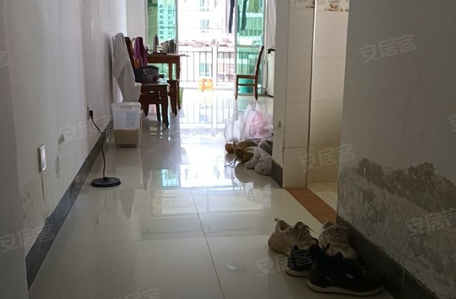山水龙湾2室1厅72㎡50万二手房图片