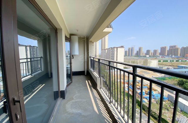 蓬莱中骏世界城4室2厅128㎡76万二手房图片