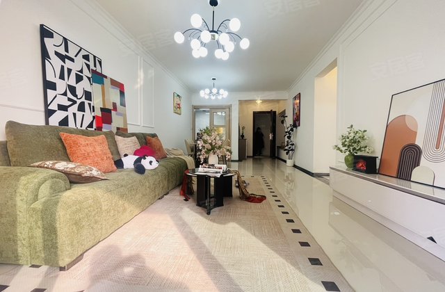 城北碧桂园牛津堡准新小区，原房东精装修 保养的很好