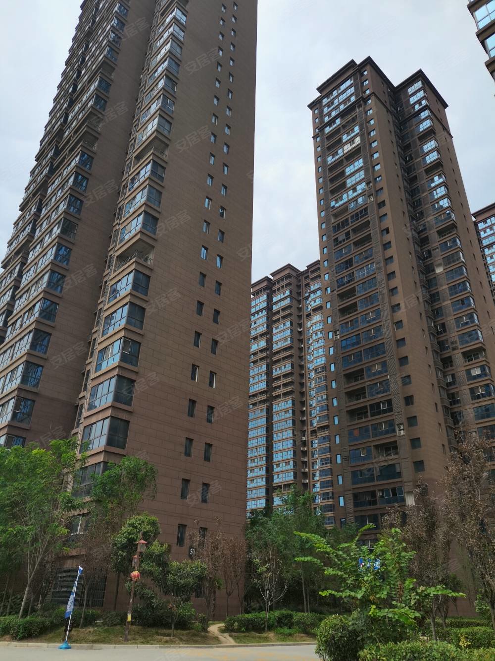 九境城捡漏125平双阳台大三室赠面积15个平方随时看房