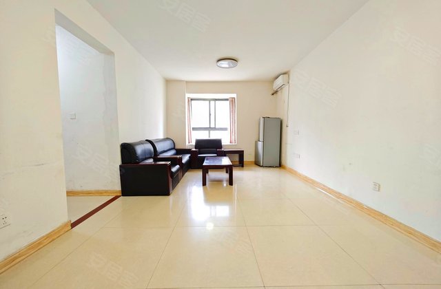 交通便利 中间楼层 小区新 满二 电梯房 商业配套齐全