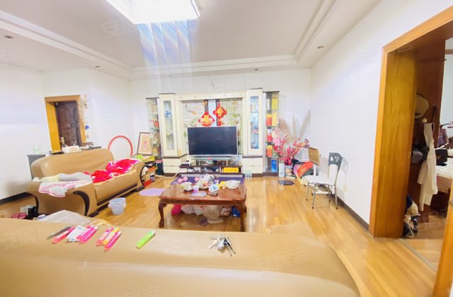 老地委单位房4室2厅143㎡52.8万二手房图片