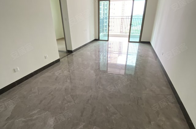 骏景湾悦峰3室2厅99㎡56万二手房图片