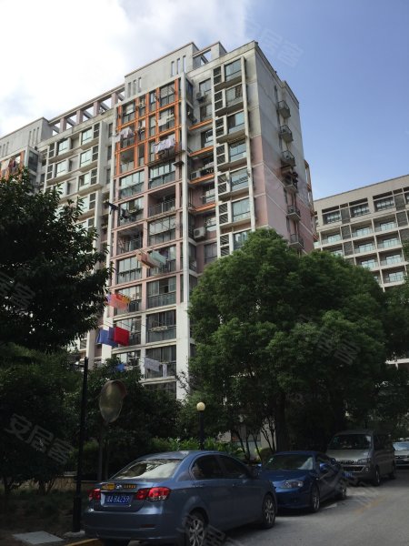 浦江世博家园六街坊 