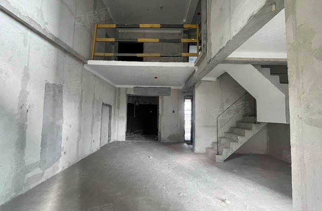 保利香槟公馆3室2厅105㎡113万二手房图片