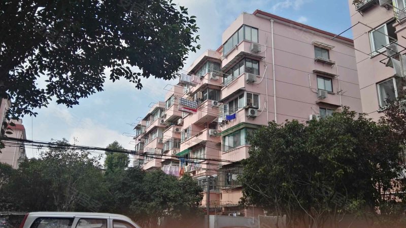 航华三村四街坊 