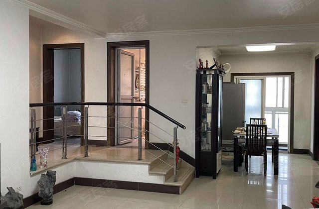 阳光水岸(蚌山)3室2厅136.07㎡63.8万二手房图片