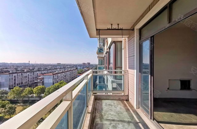 顾村标杆小区, 景观房东方明珠,板式南北通户型,送车位 高区,自然居