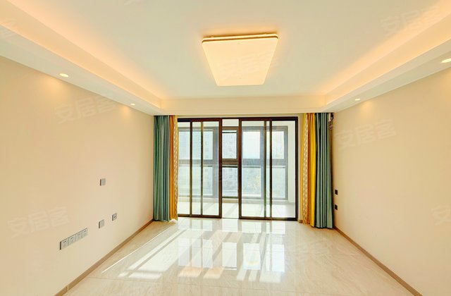 世茂苏河鹭鸣3室2厅112.69㎡230万二手房图片