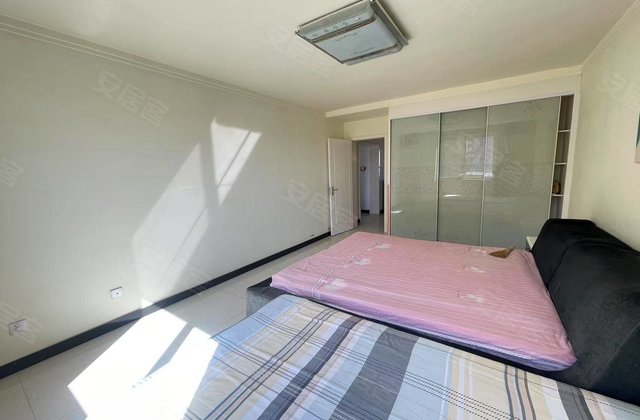 御水花园(东区)4室3厅114.82㎡58万二手房图片