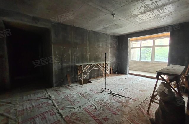 拉斐山水岸4室2厅137.98㎡59万二手房图片