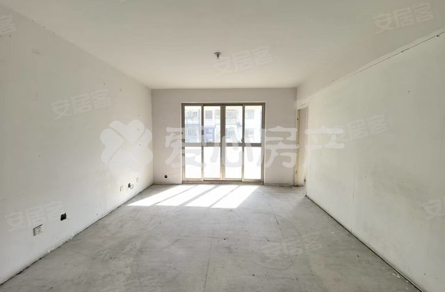 东方名邸带车位带储藏室医疗配套成熟商品房南向采光好中间楼层