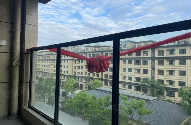 华董城中府4室2厅120㎡145万二手房图片