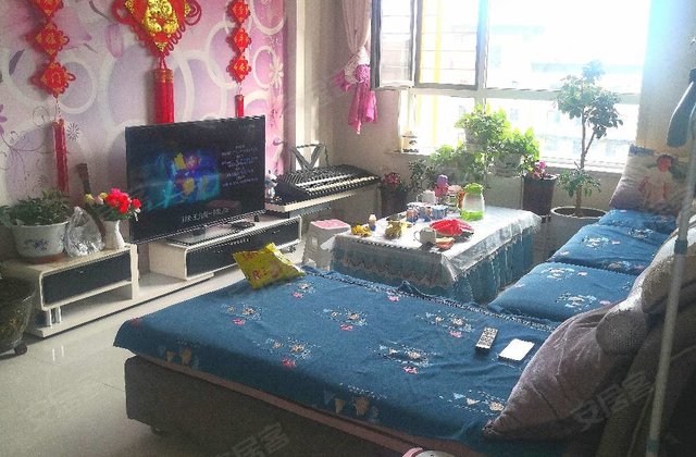 松石国际城石榴花园2室1厅85㎡57万二手房图片