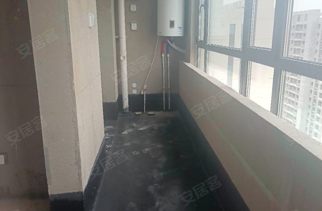 万华悦府3室2厅117.17㎡55.5万二手房图片