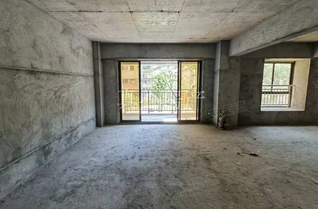 万兆广场3室2厅135㎡162万二手房图片