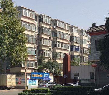 红旗小区 草场街17中   装修好