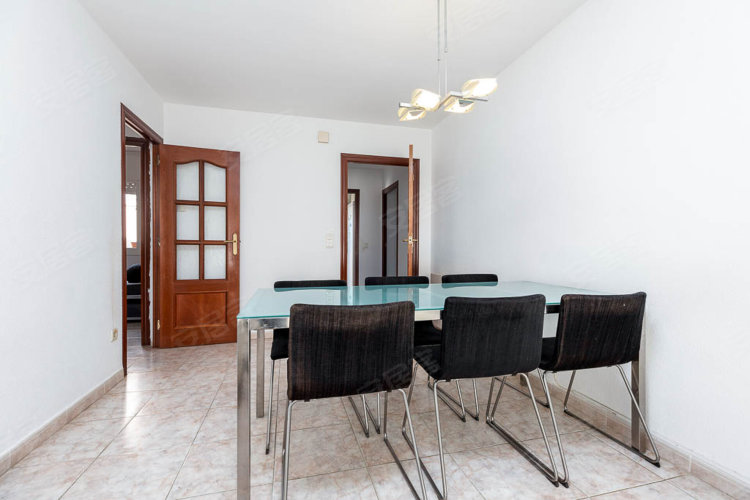 西班牙约¥111万SpainArenys de MuntApartment出售二手房公寓图片