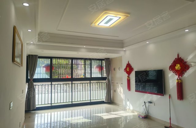 贺成小区6室4厅243㎡138万二手房图片