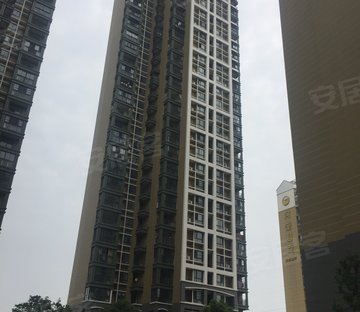 急售 恒泰城果 精装好楼层 两房朝南 随时看房 价格可