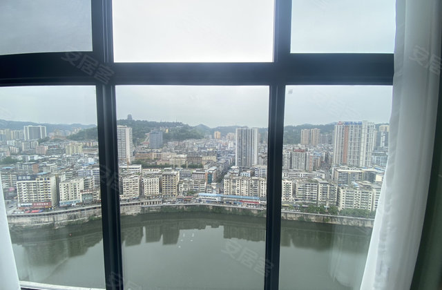 滨河玉盘3室2厅100㎡57.8万二手房图片