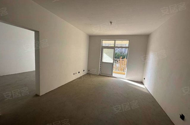 北上海花园A区3室2厅133㎡82万二手房图片