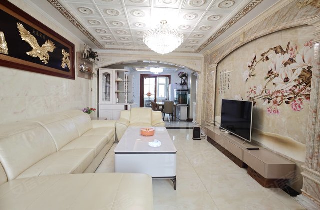 文庭苑3室2厅2卫118㎡南北62.8万