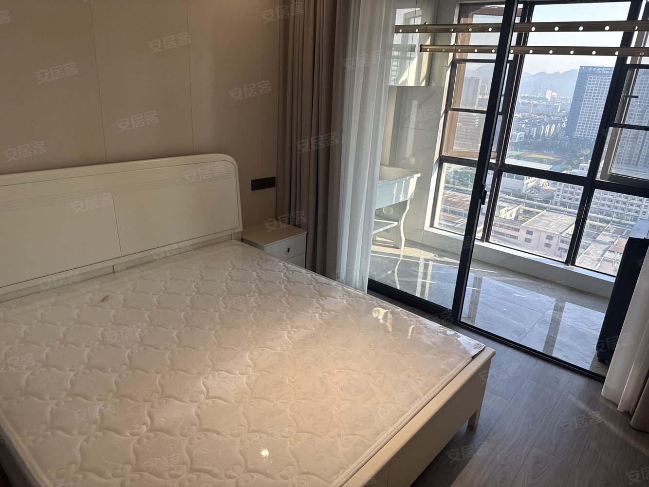 湖馨佳苑2室1厅1卫80㎡南北95万