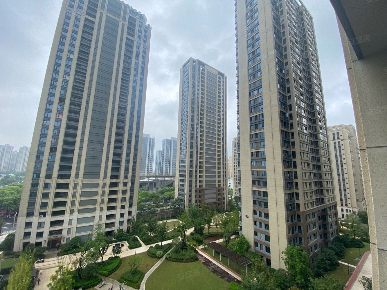 元垄城宁园3室2厅2卫88㎡南北220万