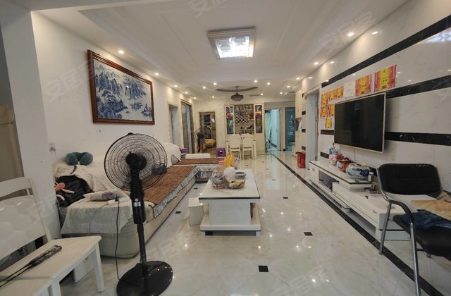 天宇绿园B区4室2厅135㎡75万二手房图片