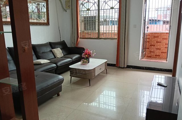 颖华A苑4室2厅110㎡43万二手房图片