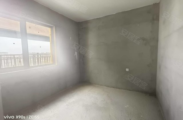 绿地新里城2室1厅84㎡24万二手房图片