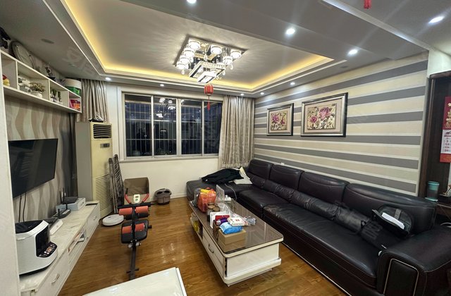 文峰北苑(北区)3室2厅118㎡178万二手房图片