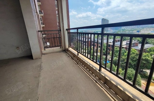 淞雅苑3室2厅130.8㎡75万二手房图片