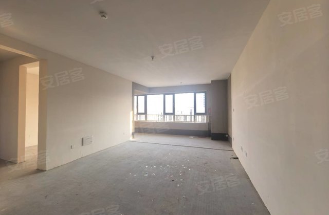 恒信国投风华尚品3室2厅127㎡79.8万二手房图片