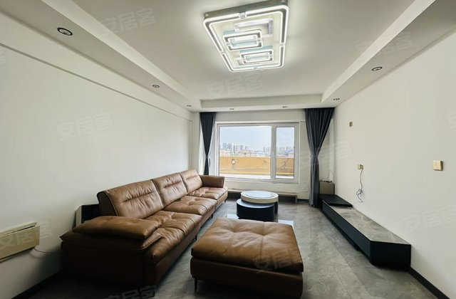 巴塞罗娜2室1厅80㎡25.8万二手房图片