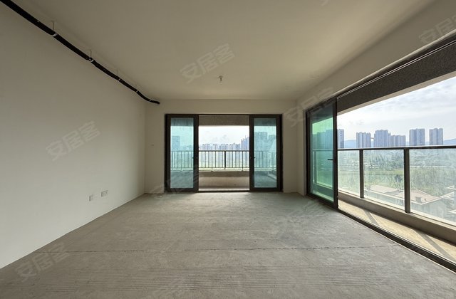 融创九天一城4室2厅152㎡88万二手房图片