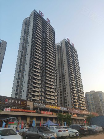 中天悦府3室1厅2卫送花园房东直卖