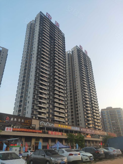 中天悦府3室1厅2卫送花园房东直卖