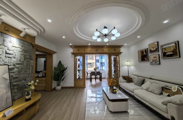 市林业局宿舍4室2厅120㎡45.8万二手房图片