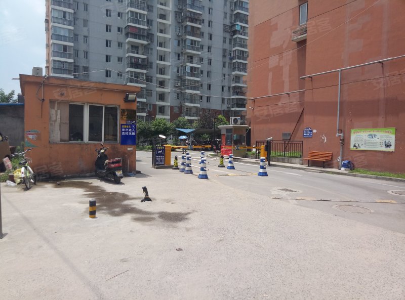 鹏程中泰花园,堤东街1号