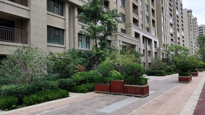 鲁能公馆二号院,龙泽东路,近龙源东四街-郑州鲁能公馆二号院二手房