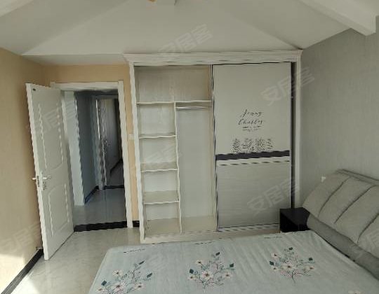 鑫泰佳苑3室2厅173㎡60万二手房图片