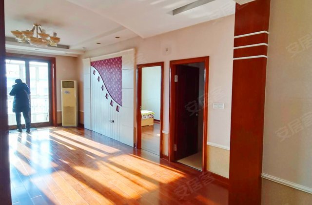 金百瑞小区3室1厅121㎡58万二手房图片