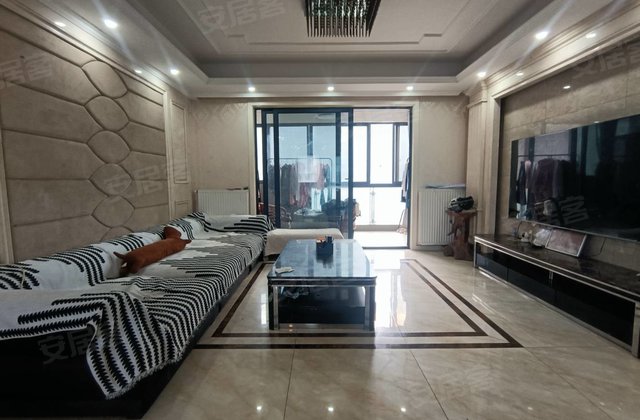 嘉泰银河湾4室2厅170.25㎡115万二手房图片