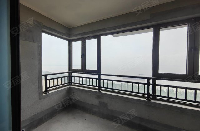 碧桂园长江万里3室2厅118㎡66万二手房图片