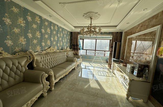 柏屹湖畔华庭3室2厅124.4㎡56.5万二手房图片