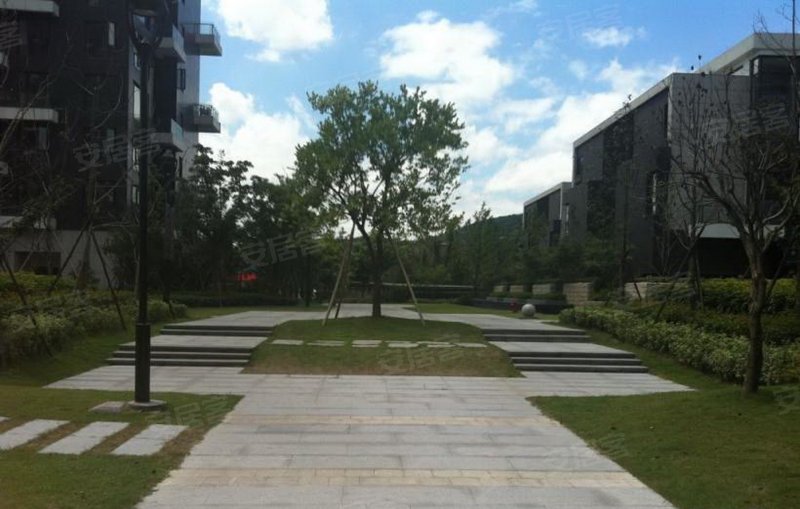 朗郡庭园(公寓住宅)