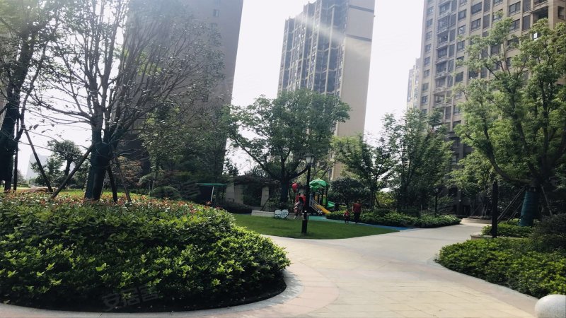 华地翡翠蓝湾朗园